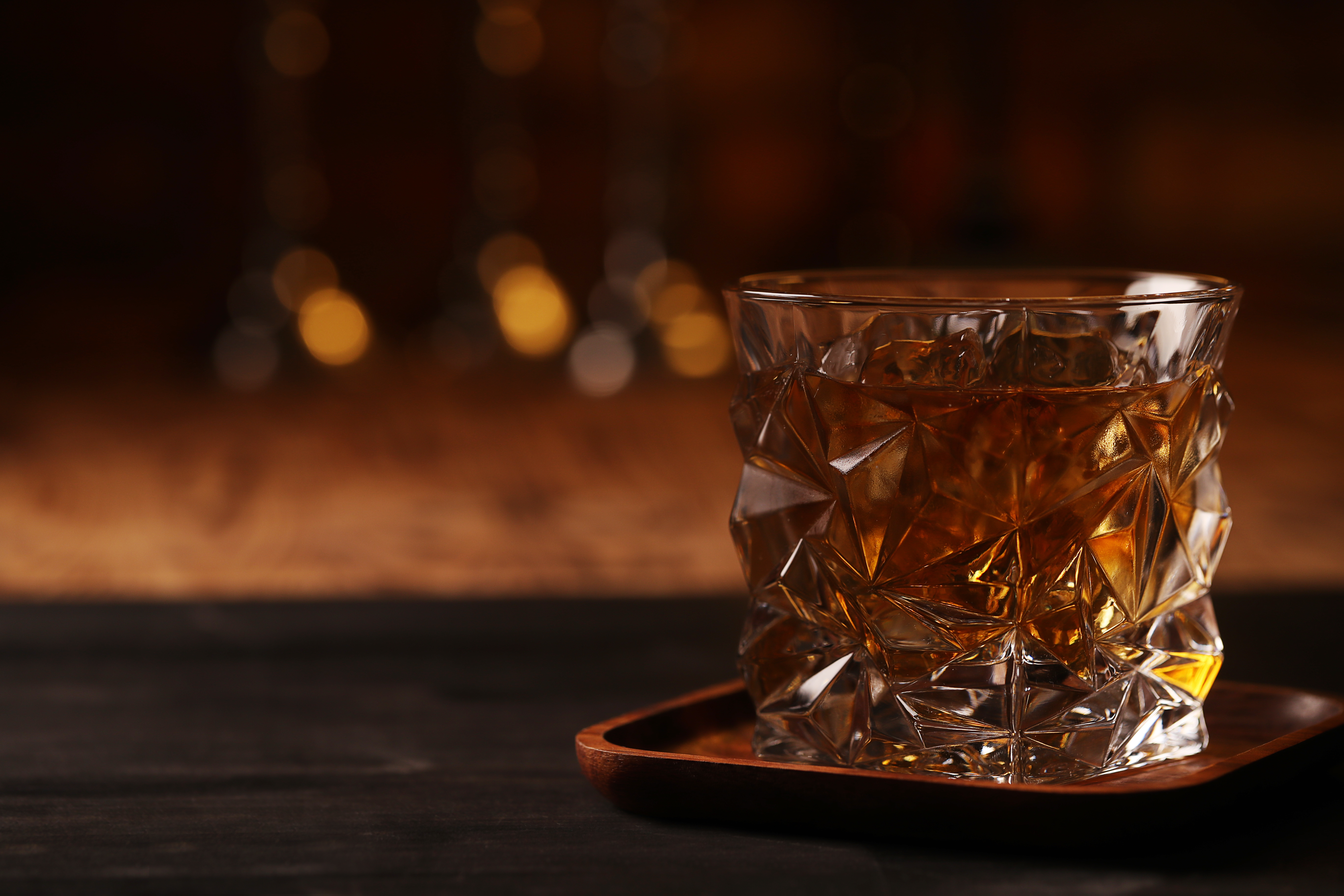 Premium Alcoholic Drinks in Singapore's Exclusive Venues